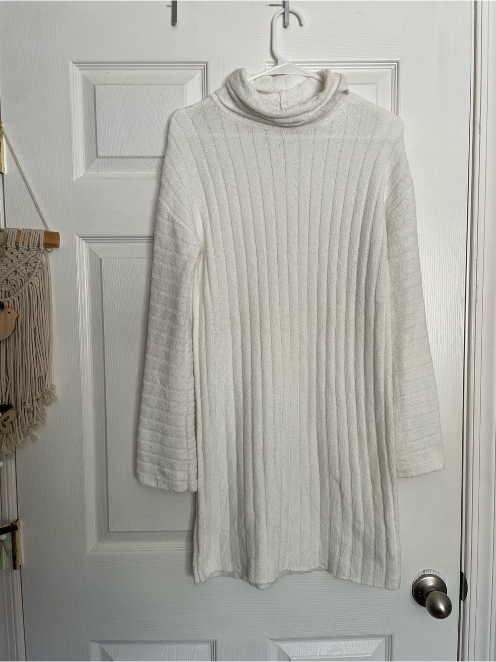 Mi Ami Francesca’s Women’s XS Cozy Ribbed Turtleneck Sweater Dress - White